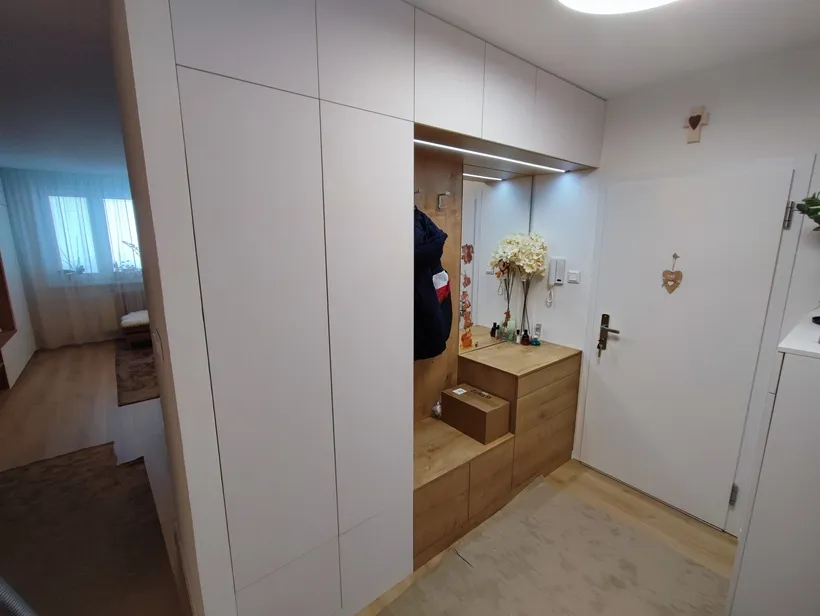 vstavaná_skriňa-10