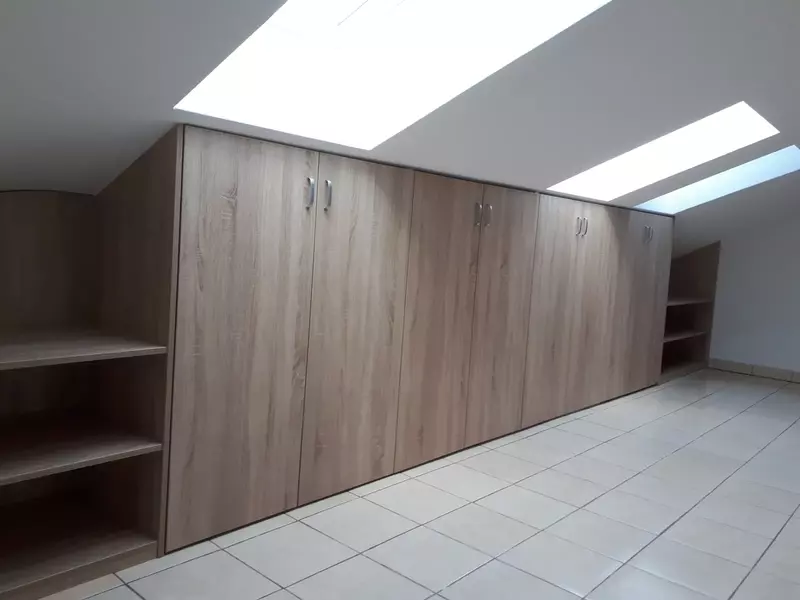 vstavaná_skriňa-70