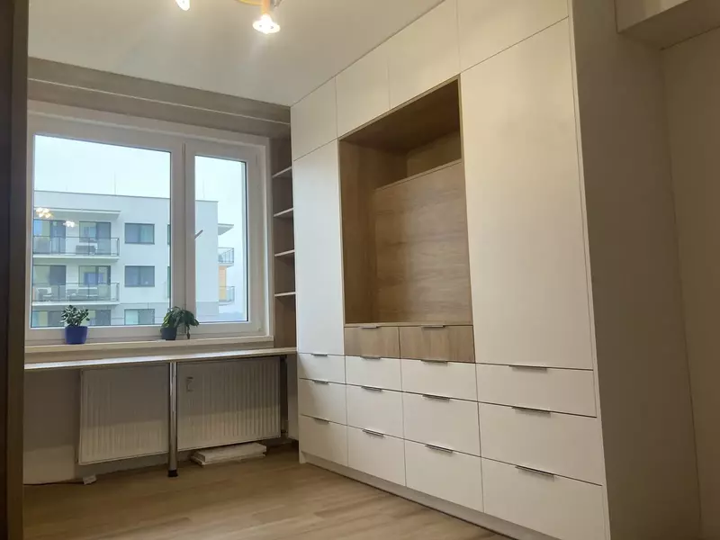 vstavaná_skriňa-76